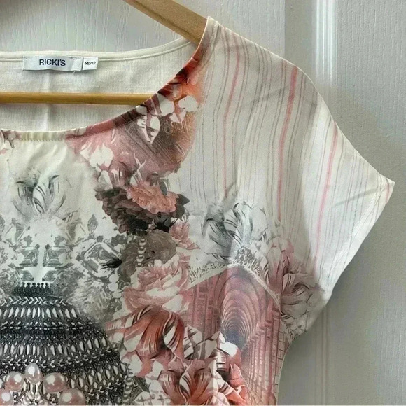 Ricki's Cut Out Back Drapey Knit Top T-Shirt Blouse Pink Grey Ivory Size XS - Picture 8 of 15